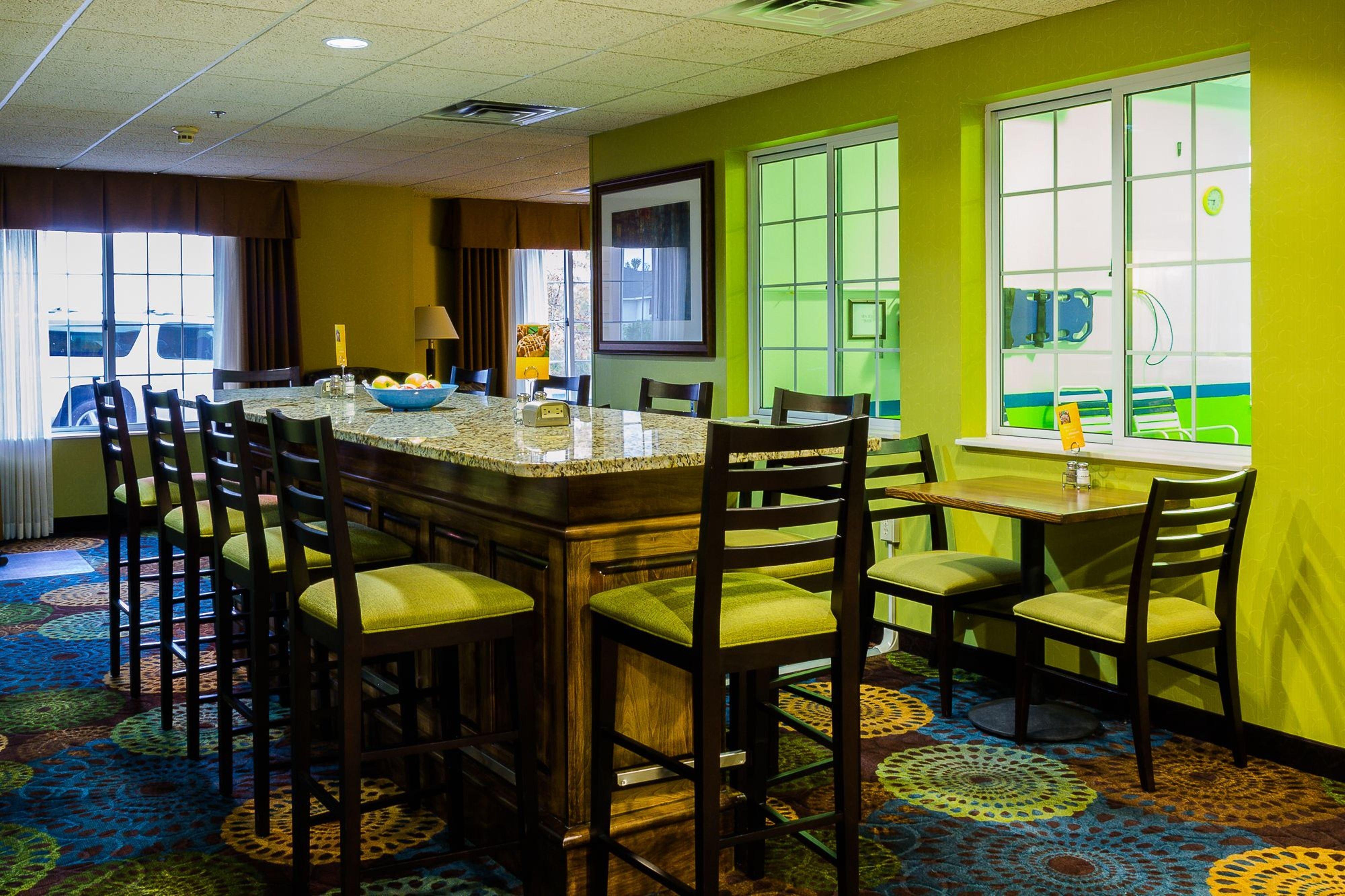 Holiday Inn Express Hotel & Suites Acme-Traverse City By Ihg Exteriör bild
