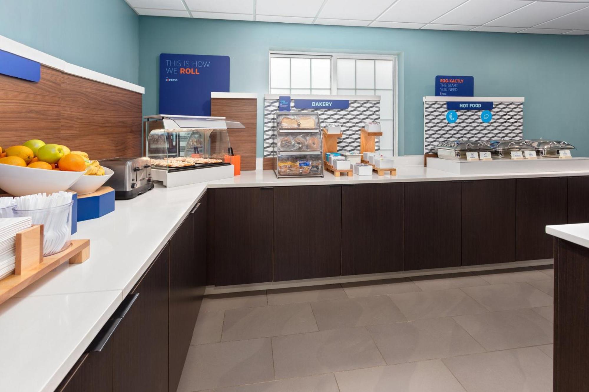 Holiday Inn Express Hotel & Suites Acme-Traverse City By Ihg Exteriör bild