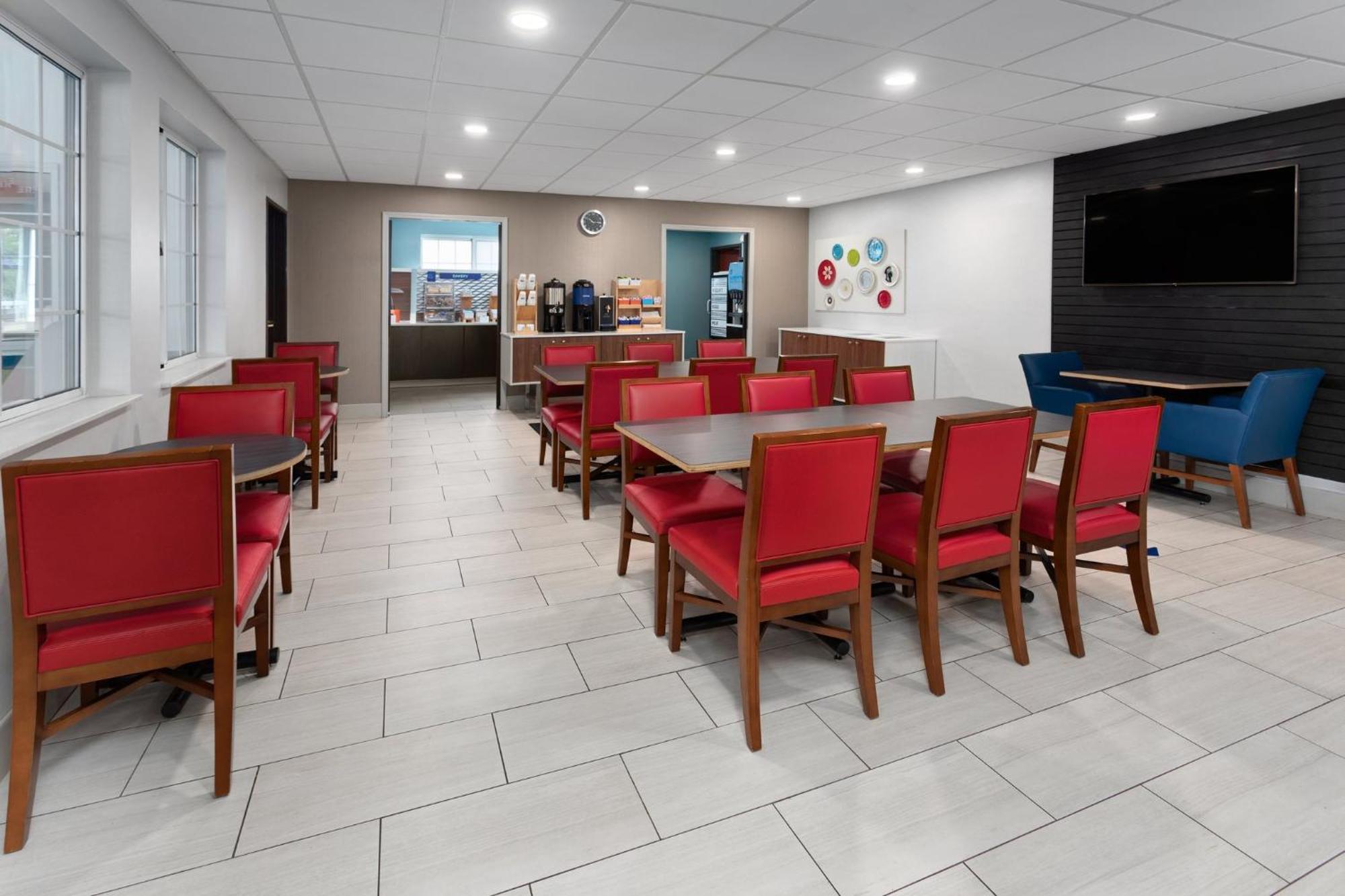 Holiday Inn Express Hotel & Suites Acme-Traverse City By Ihg Exteriör bild
