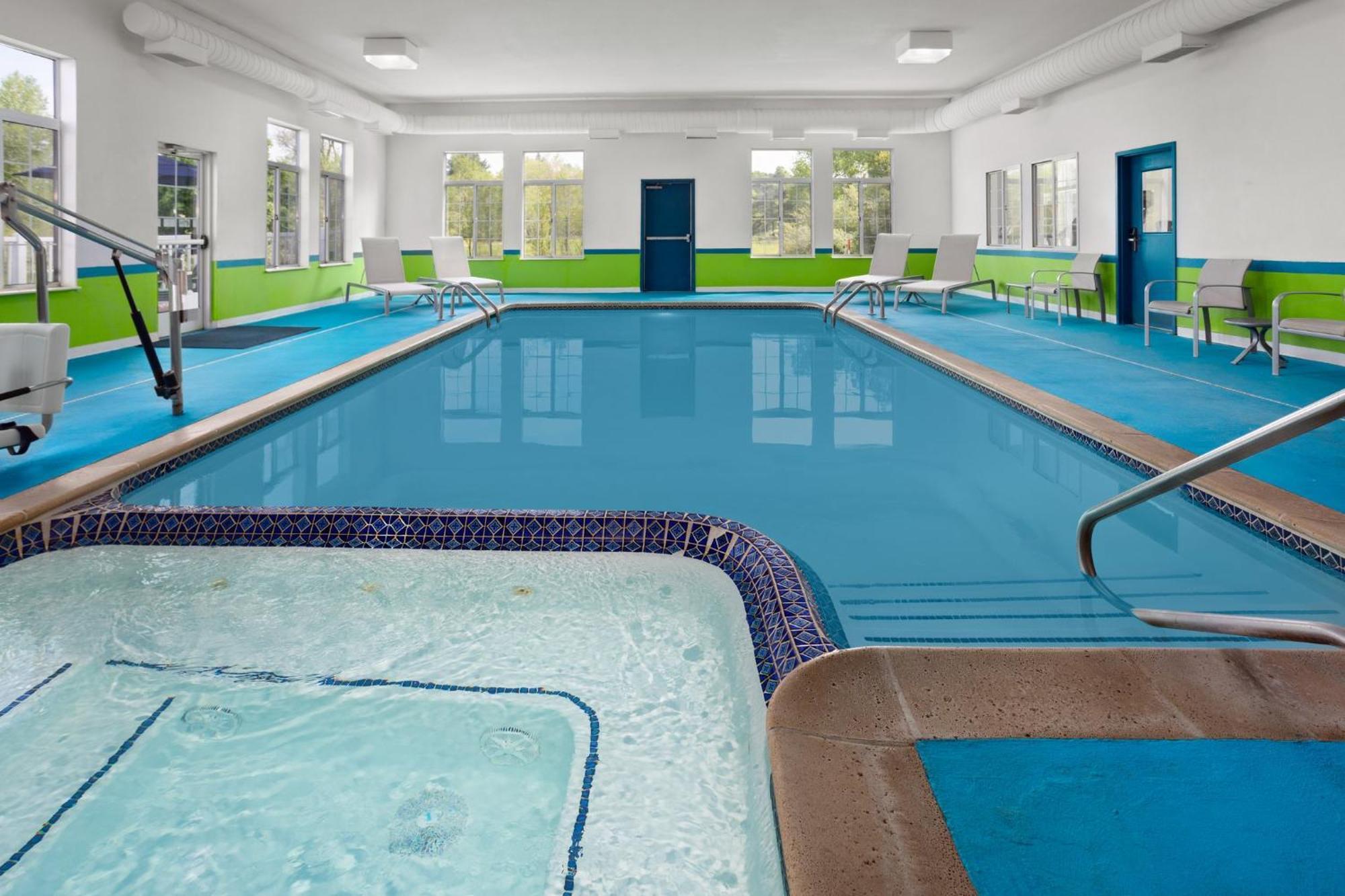 Holiday Inn Express Hotel & Suites Acme-Traverse City By Ihg Exteriör bild