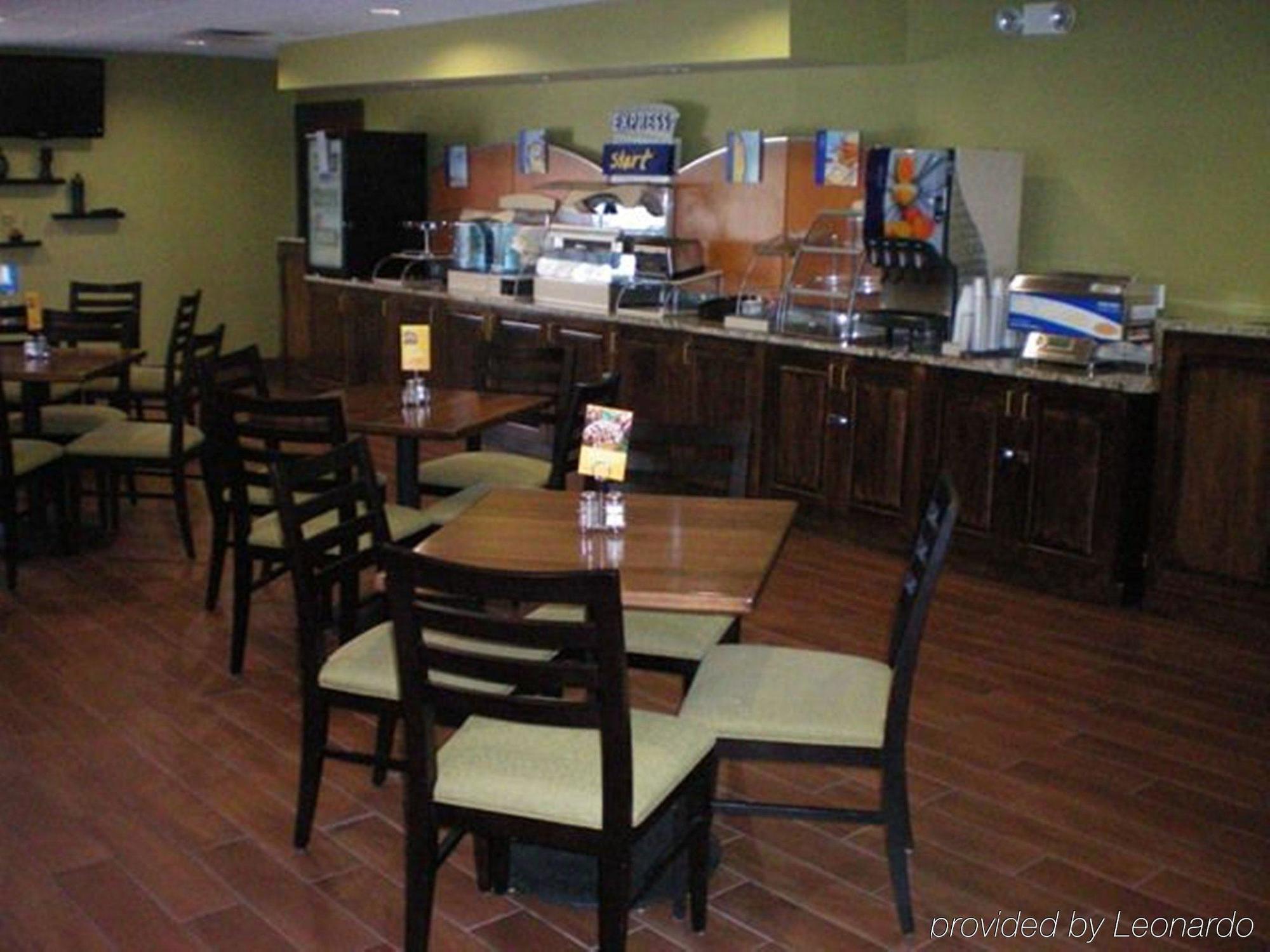 Holiday Inn Express Hotel & Suites Acme-Traverse City By Ihg Exteriör bild
