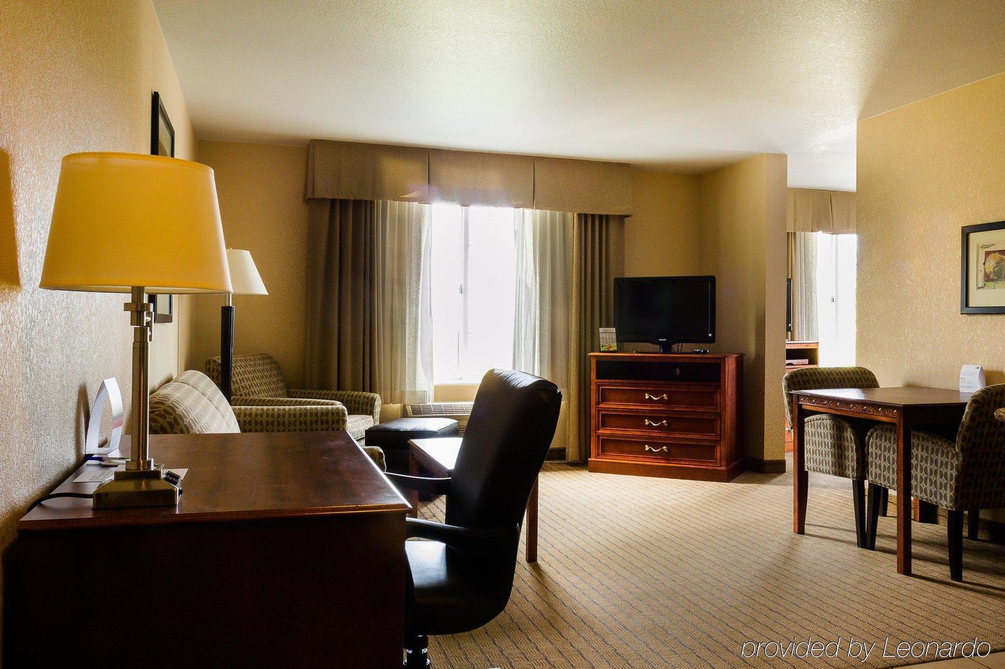 Holiday Inn Express Hotel & Suites Acme-Traverse City By Ihg Exteriör bild