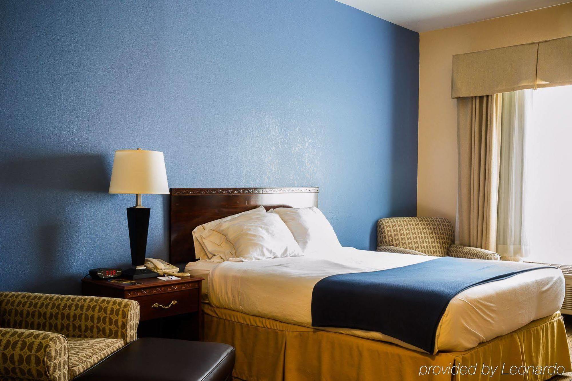 Holiday Inn Express Hotel & Suites Acme-Traverse City By Ihg Exteriör bild